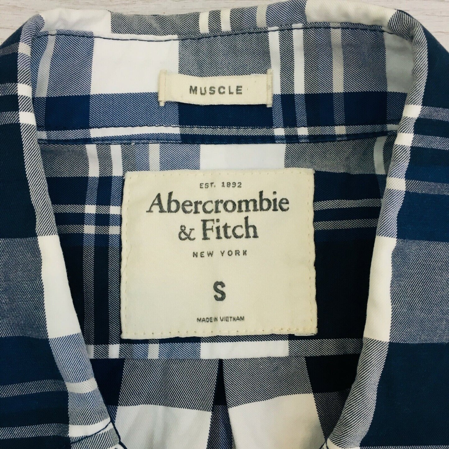 Men‘s Abercrombie & Fitch Blue Muscle Fit Shirt Size S Perfect!