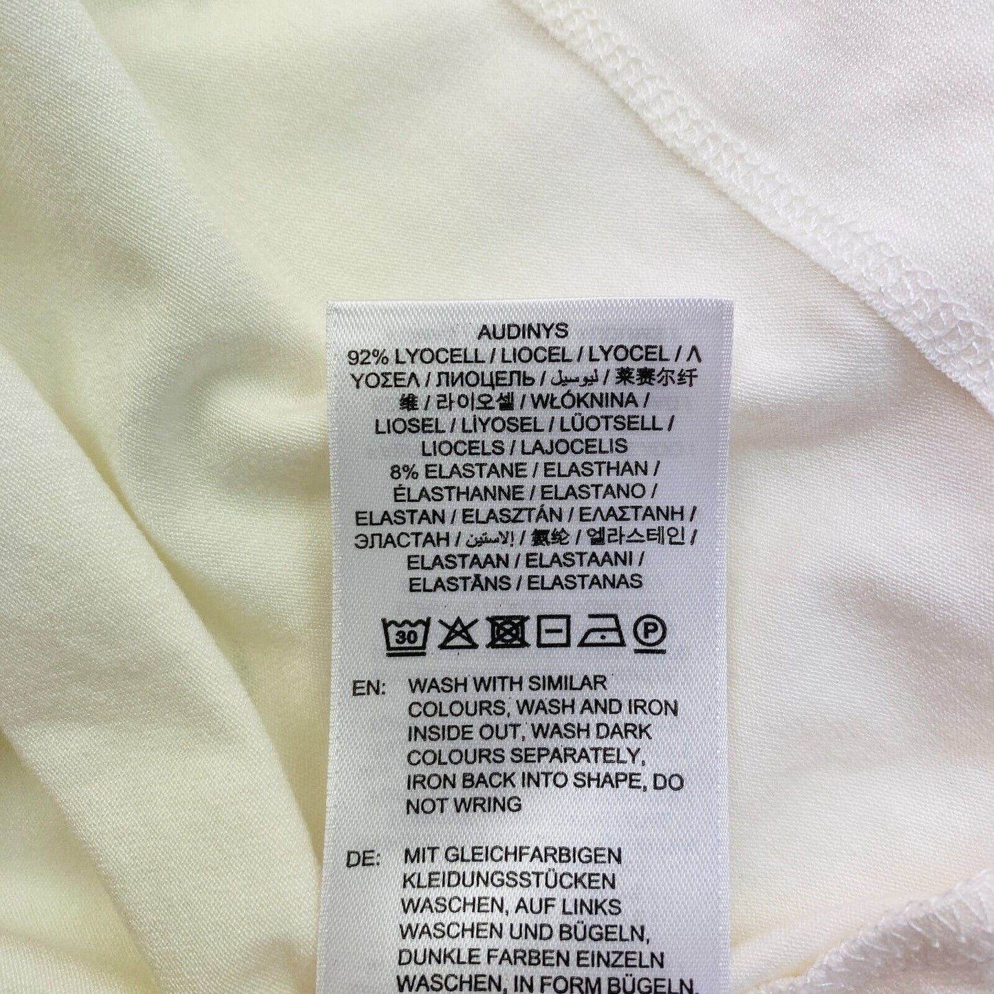 GANT T-Shirt aus weißem Jersey mit Rollkragen und langen Ärmeln, Größe XS