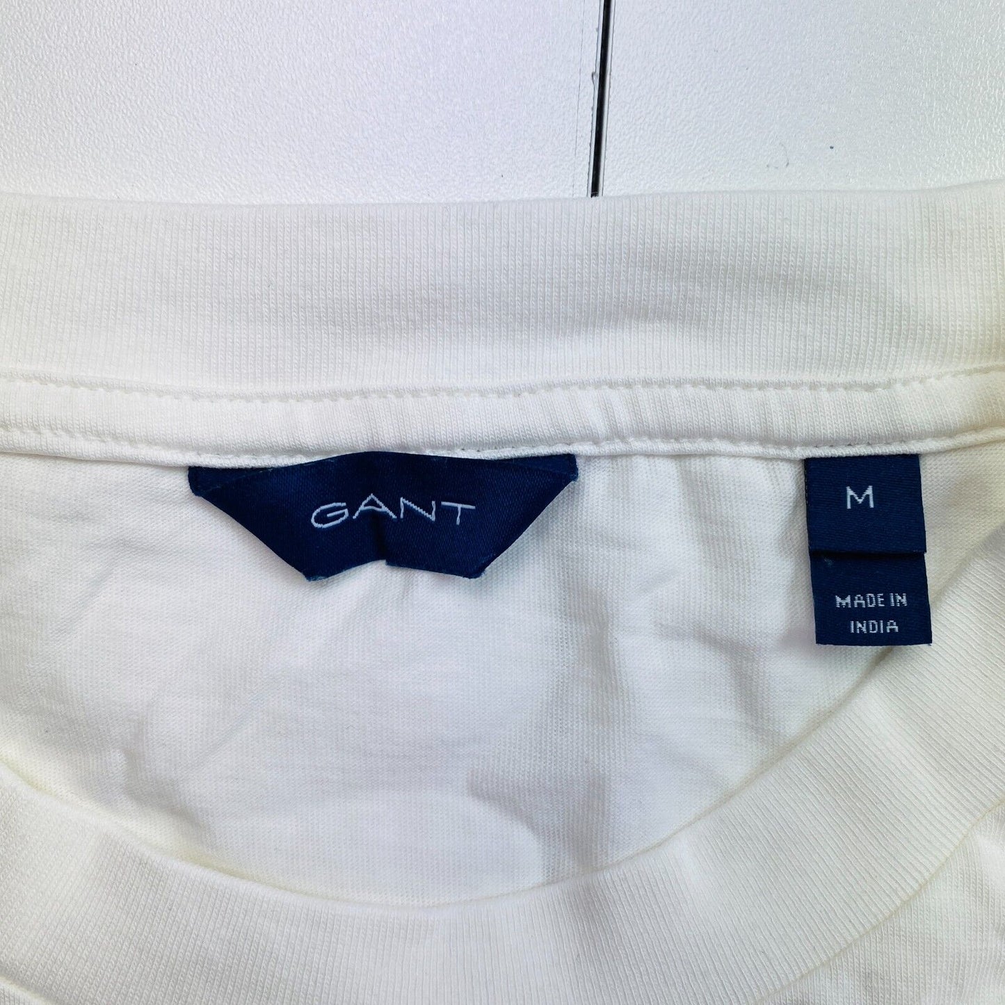 GANT Women White Tonal Archive Shield Crew Neck Short Sleeve T Shirt Size M