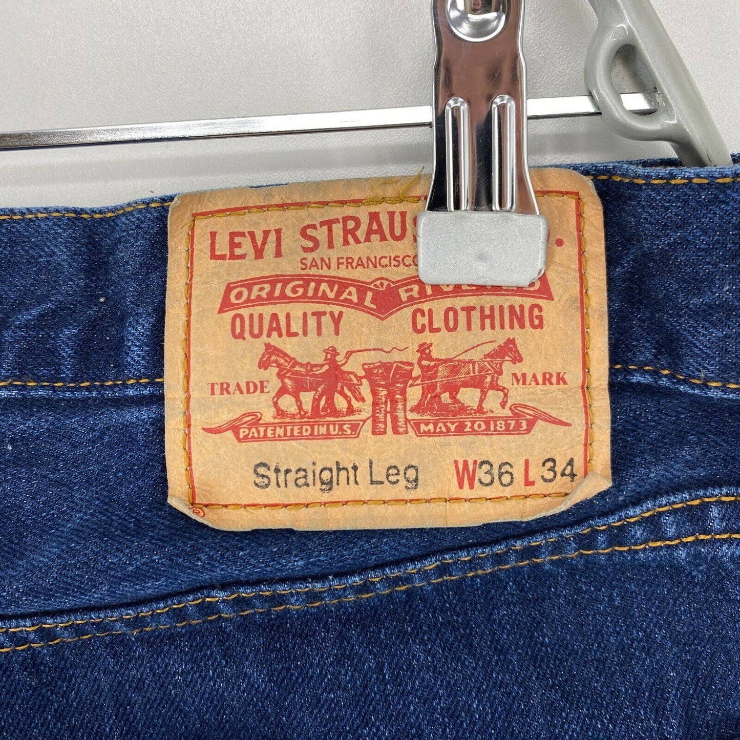 Vintage Levi's Dark Blue Regular Straight Fit Jeans Size W36 L28