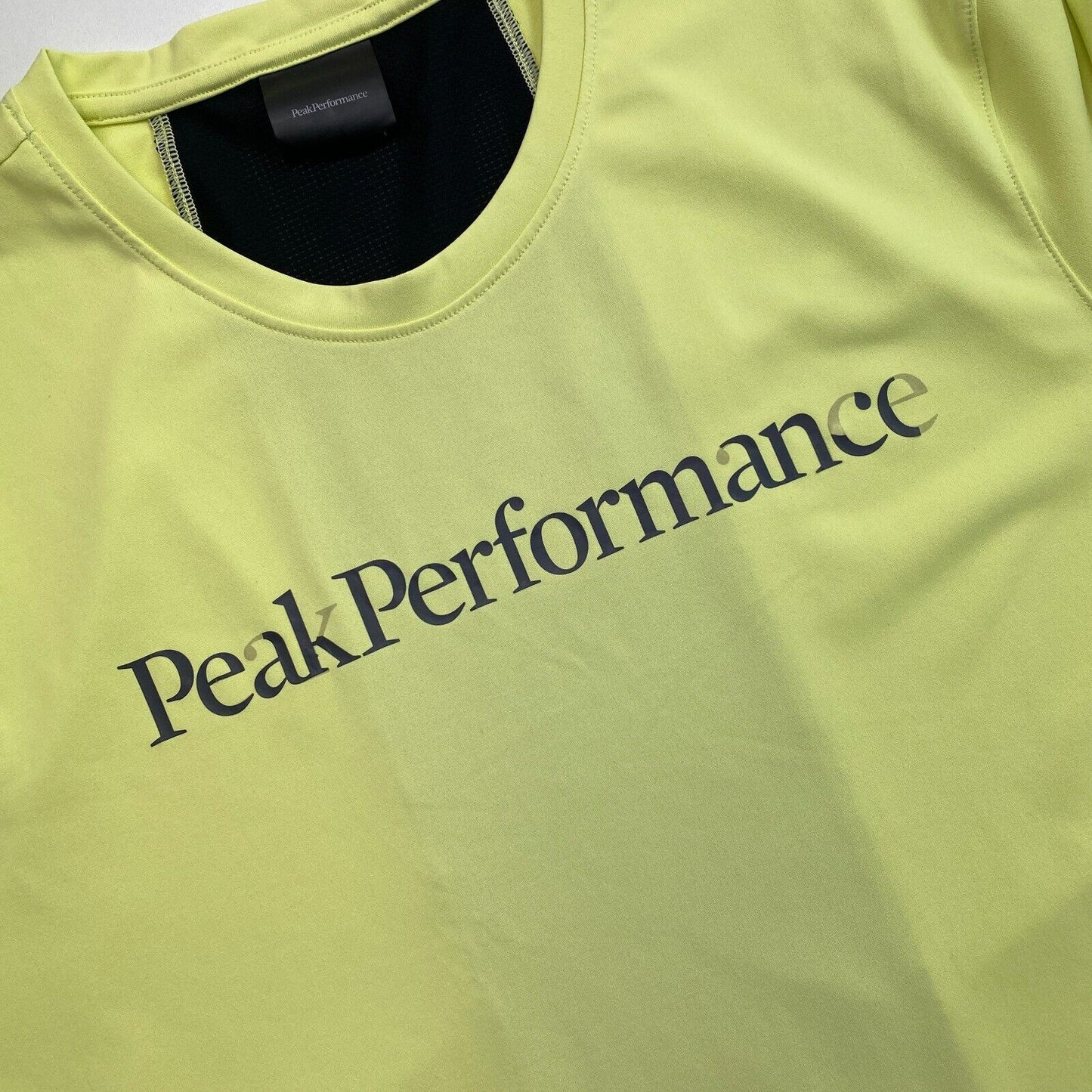 PEAK PERFORMANCE Men Yellow Alum Light Crew Neck Short Sleeve T Shirt Size L