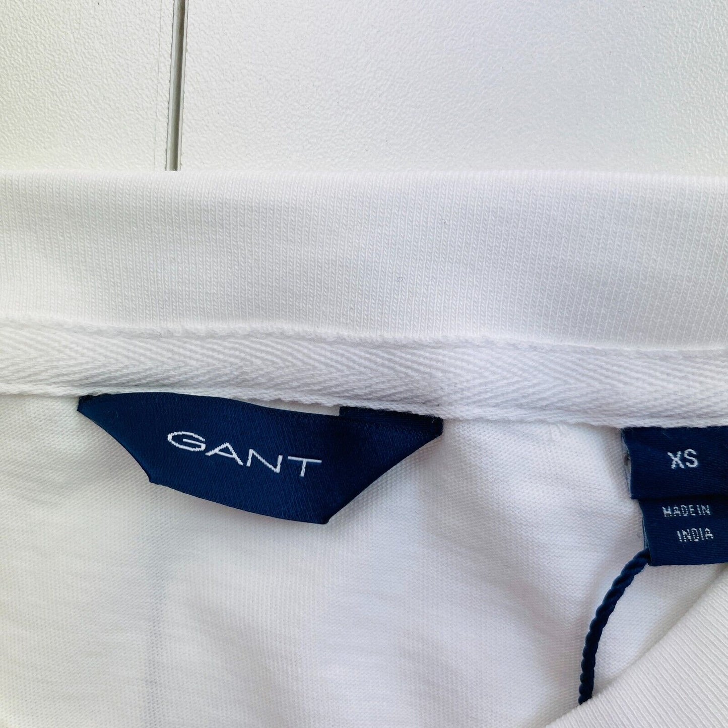 GANT White Logo Crew Neck T Shirt Size XS