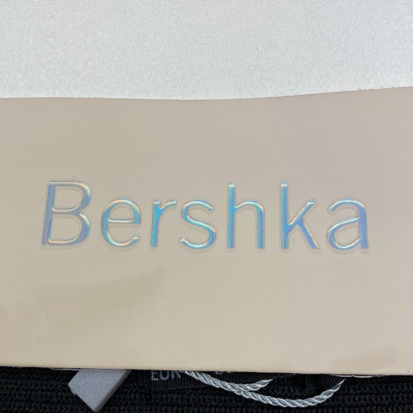 BERSHKA Dunkelweinrot High Low Rüschen Flare Kurzrock Größe L