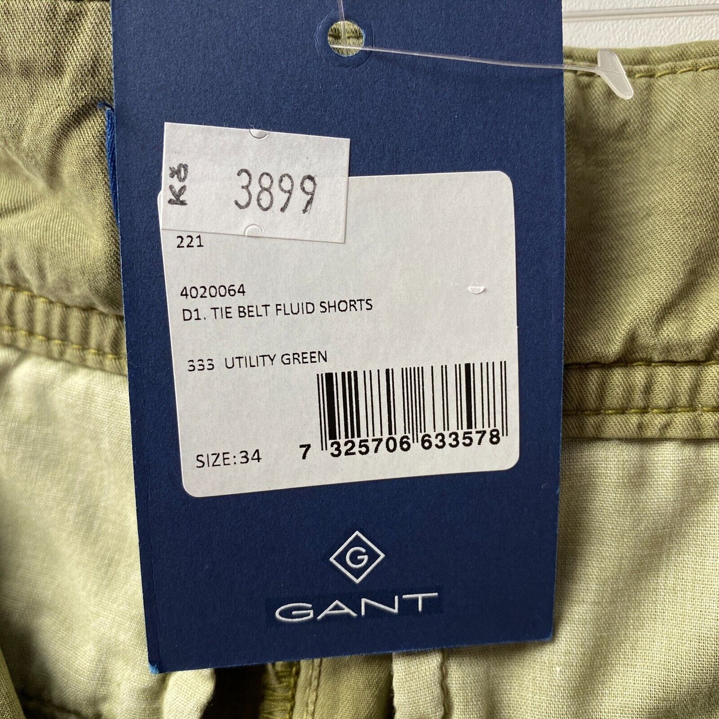 GANT Damen Shorts mit entspannter Passform und Gürtel, Khakigrün, Größe EUR 34 UK 6 US 4