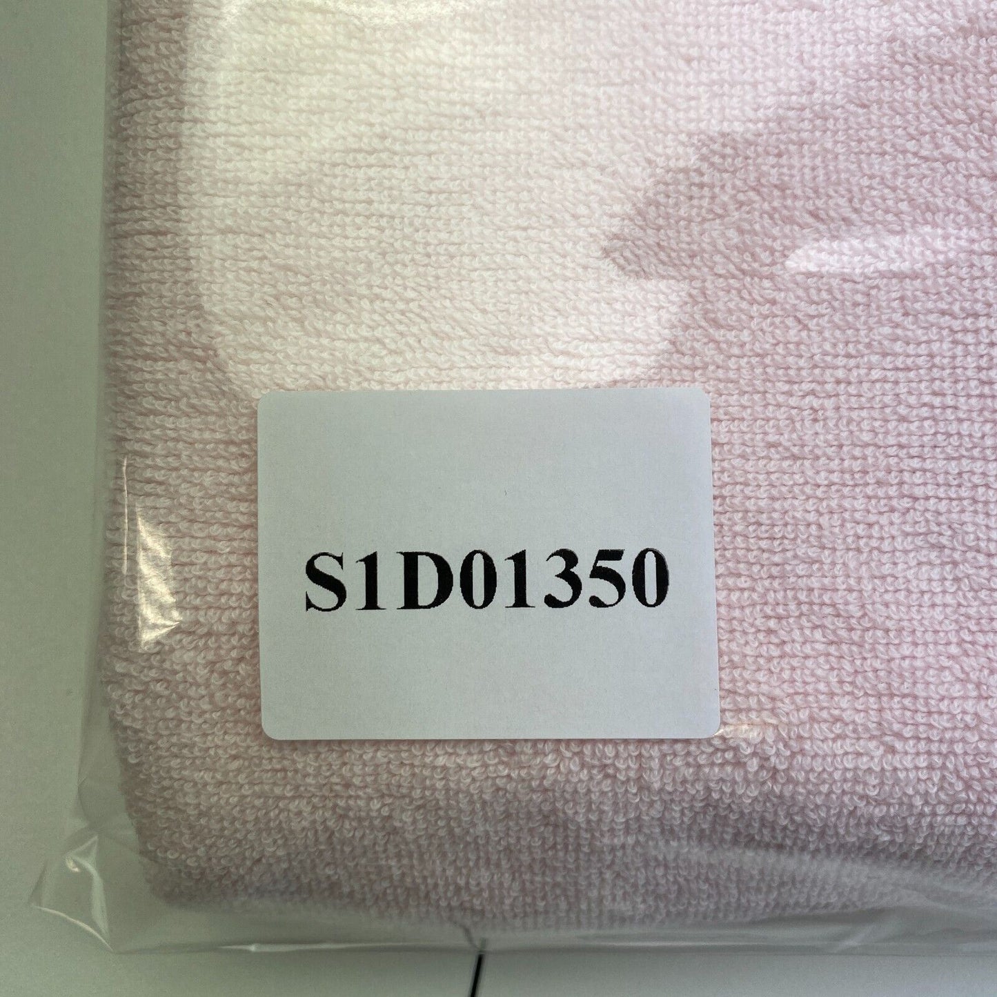 GANT Pink Solid Bath Towel Size 70 x 140 cm