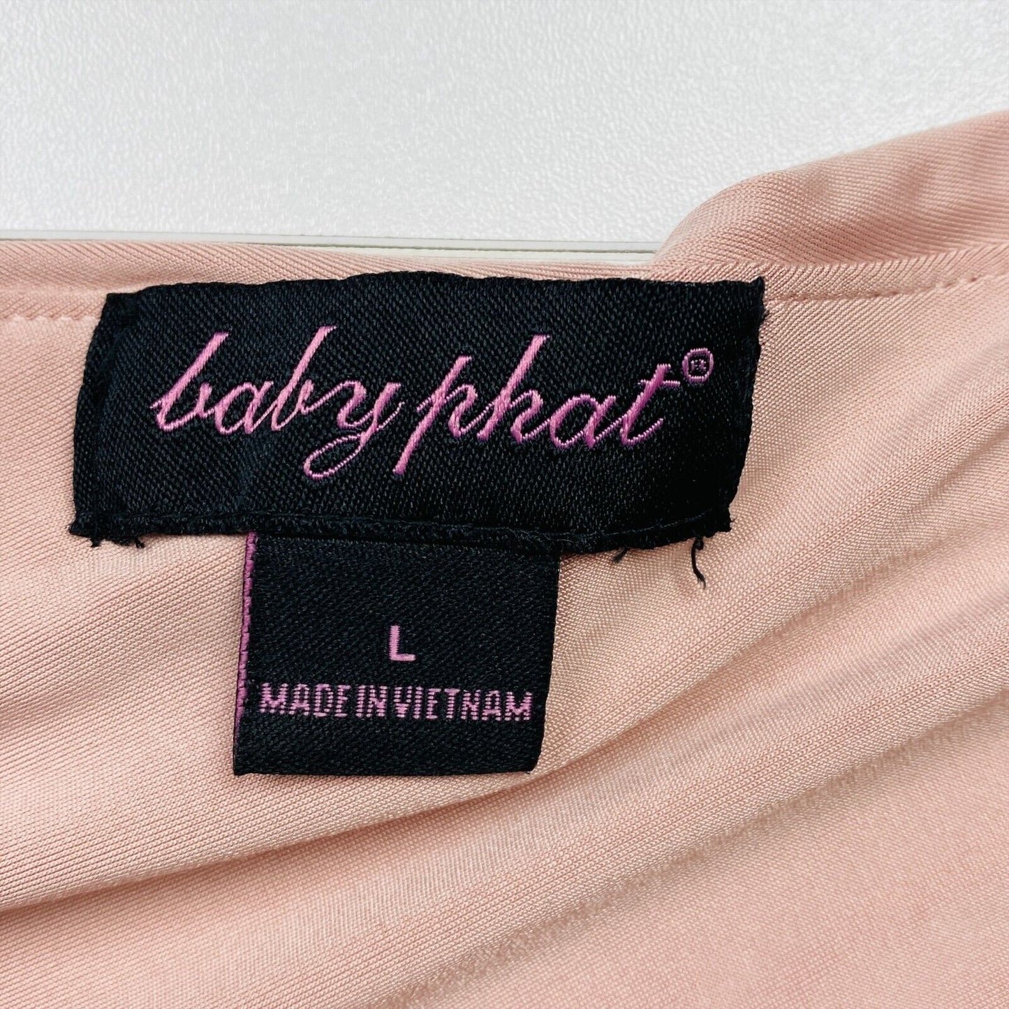 BABY PHAT Rosa, ärmelloses, figurbetontes Kleid mit tiefem V-Ausschnitt, Größe L