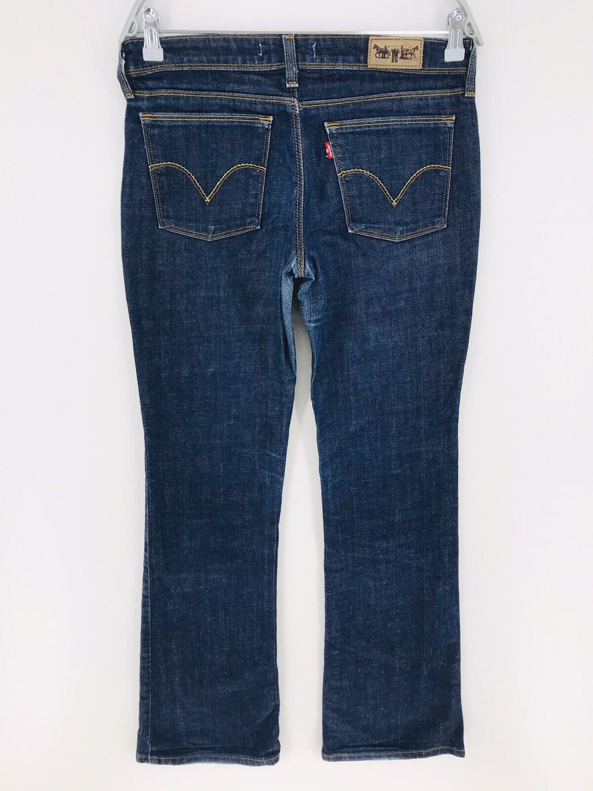 Vintage Levi's 572 Women Dark Blue Regular Bootcut Fit Jeans Size W31 L34