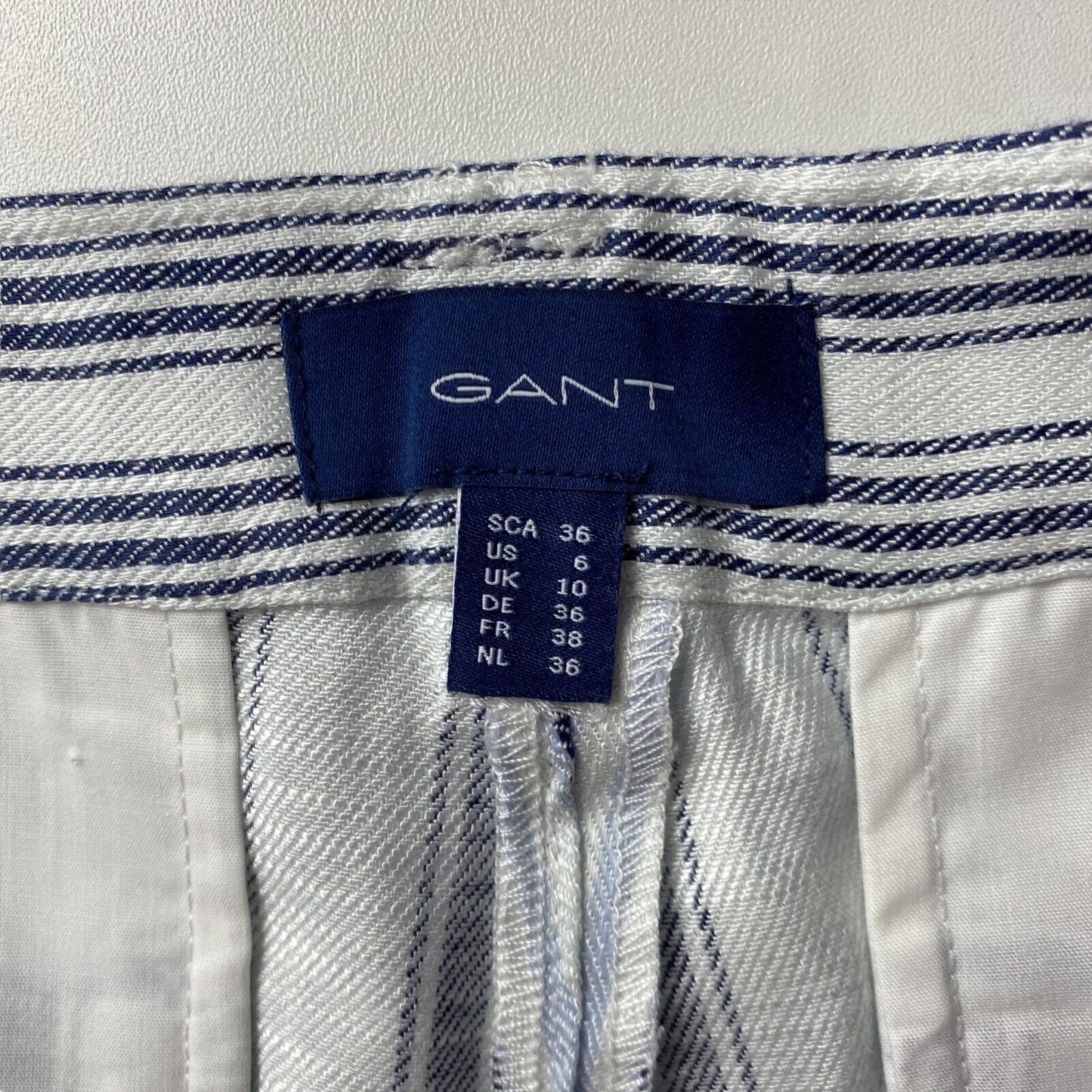 GANT Women Blue Grey Striped Regular Fit Linen Blend Shorts EU 36 UK 10 US 6 W28