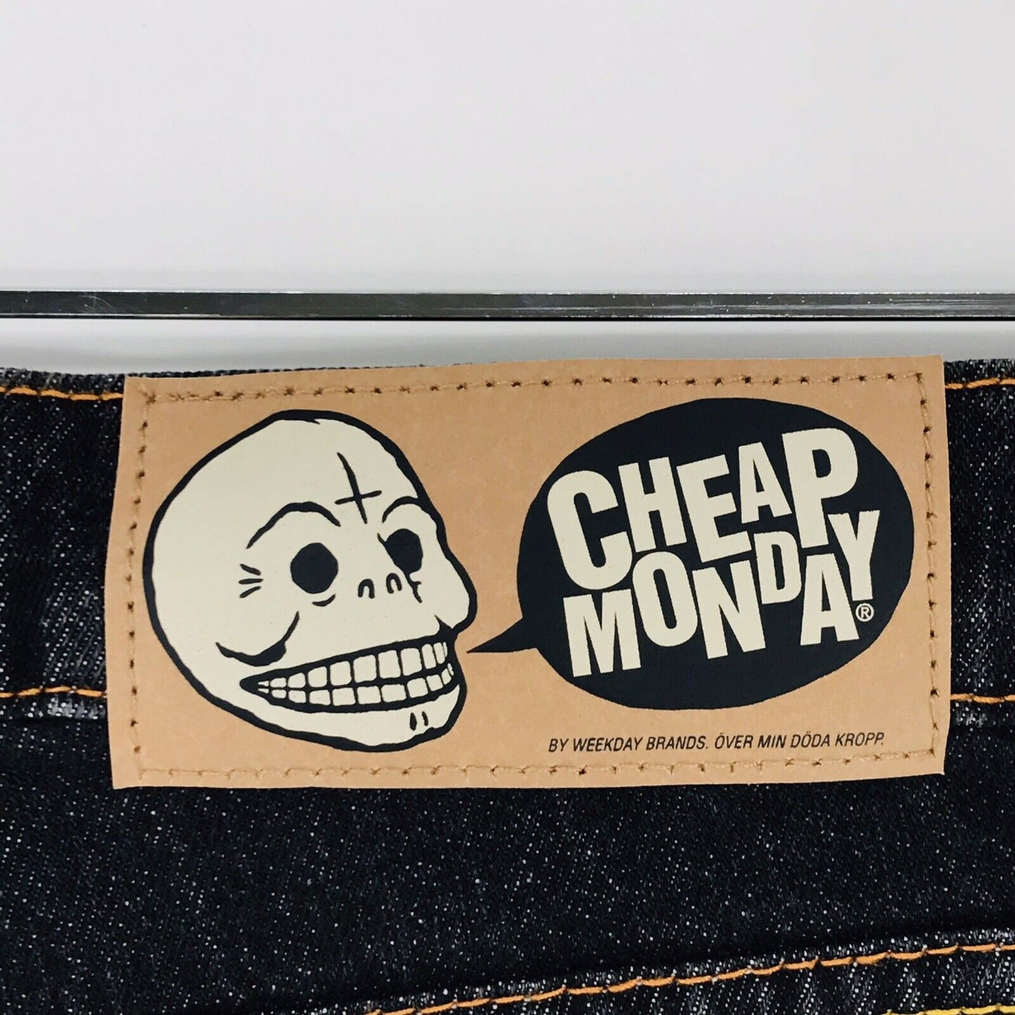 CHEAP MONDAY AUTOBAHN Damen Jeans, gerade Passform, schwarz, Größe W28 L34