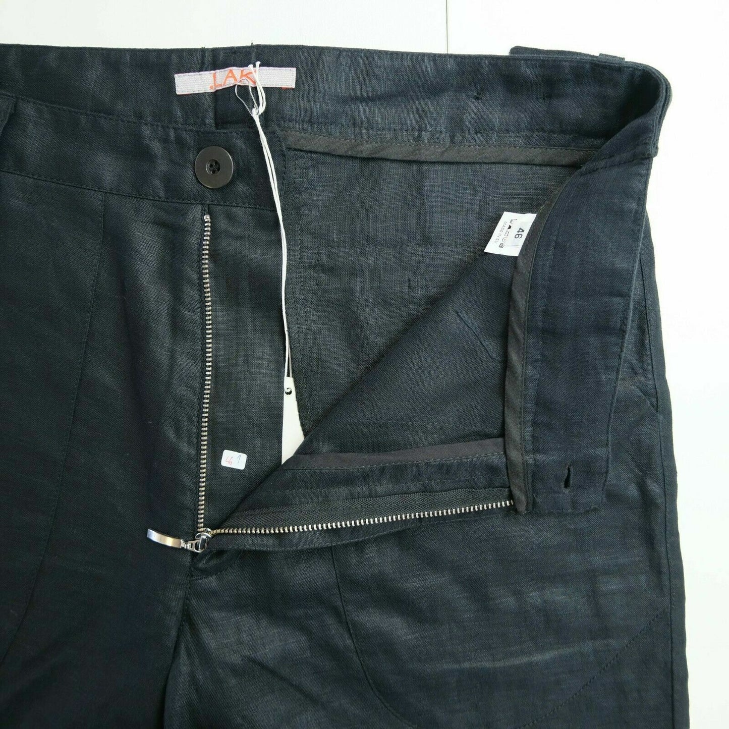 UVP €120 LAK Schwarze Bermudashorts aus 100% Leinen Größe 46 48 50