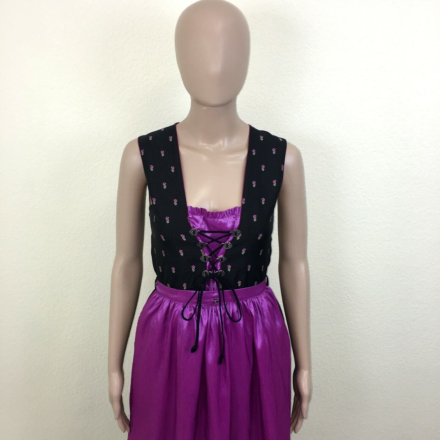 Usar Trachten Vitntage Women's Tyrol Dirndl Black Pink Dress EUR 36 US 6 UK 10