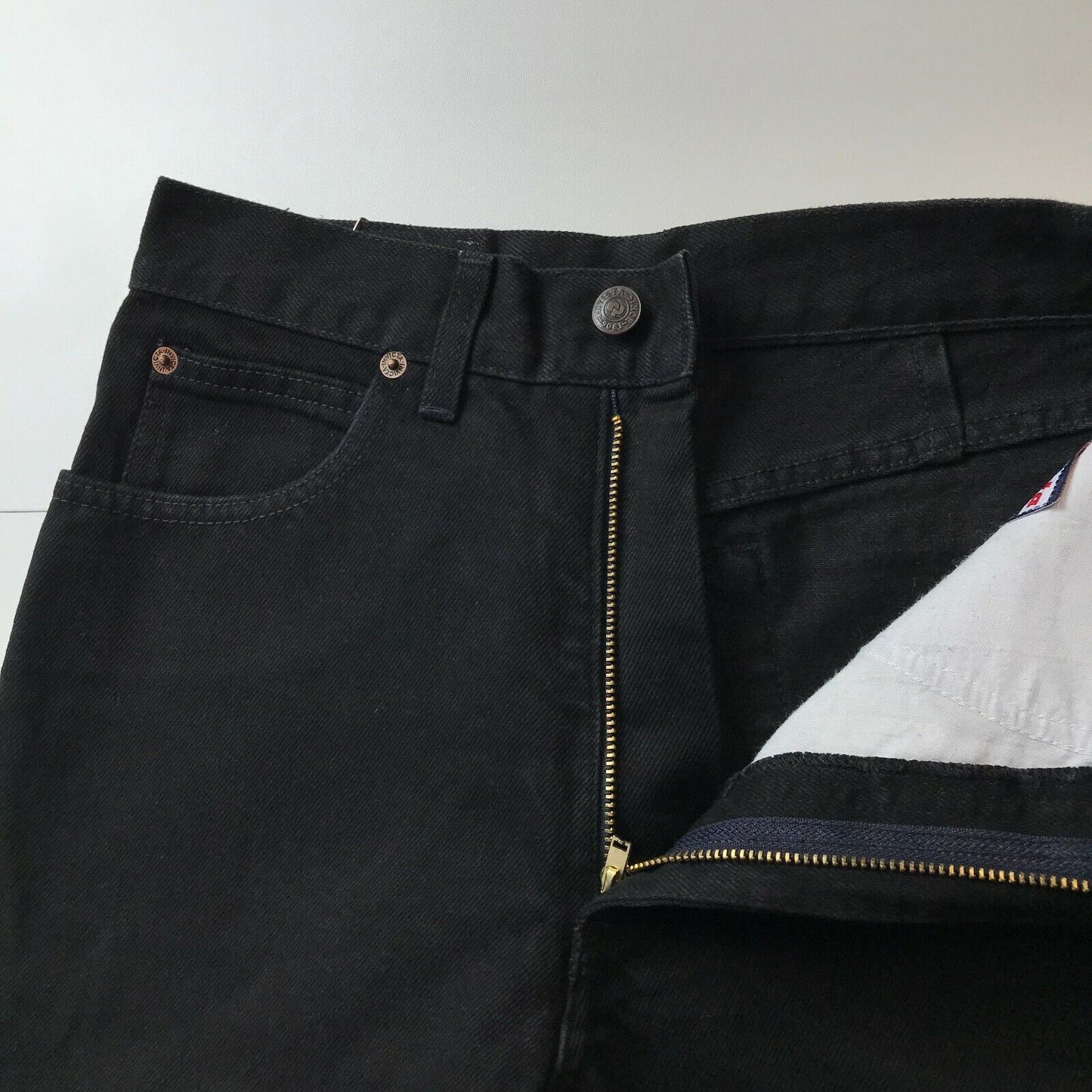 INVICTA Damen Jeans in Schwarz, Regular Tapered Fit, Größe W28, Made in Italy