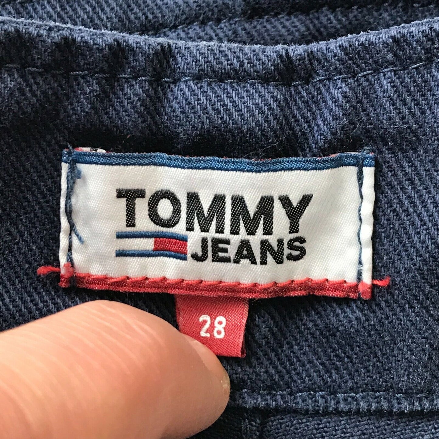 Tommy Hilfiger Damen Jeans mit weiter Passform und verkürzter Länge, Dunkelblau, Größe W28