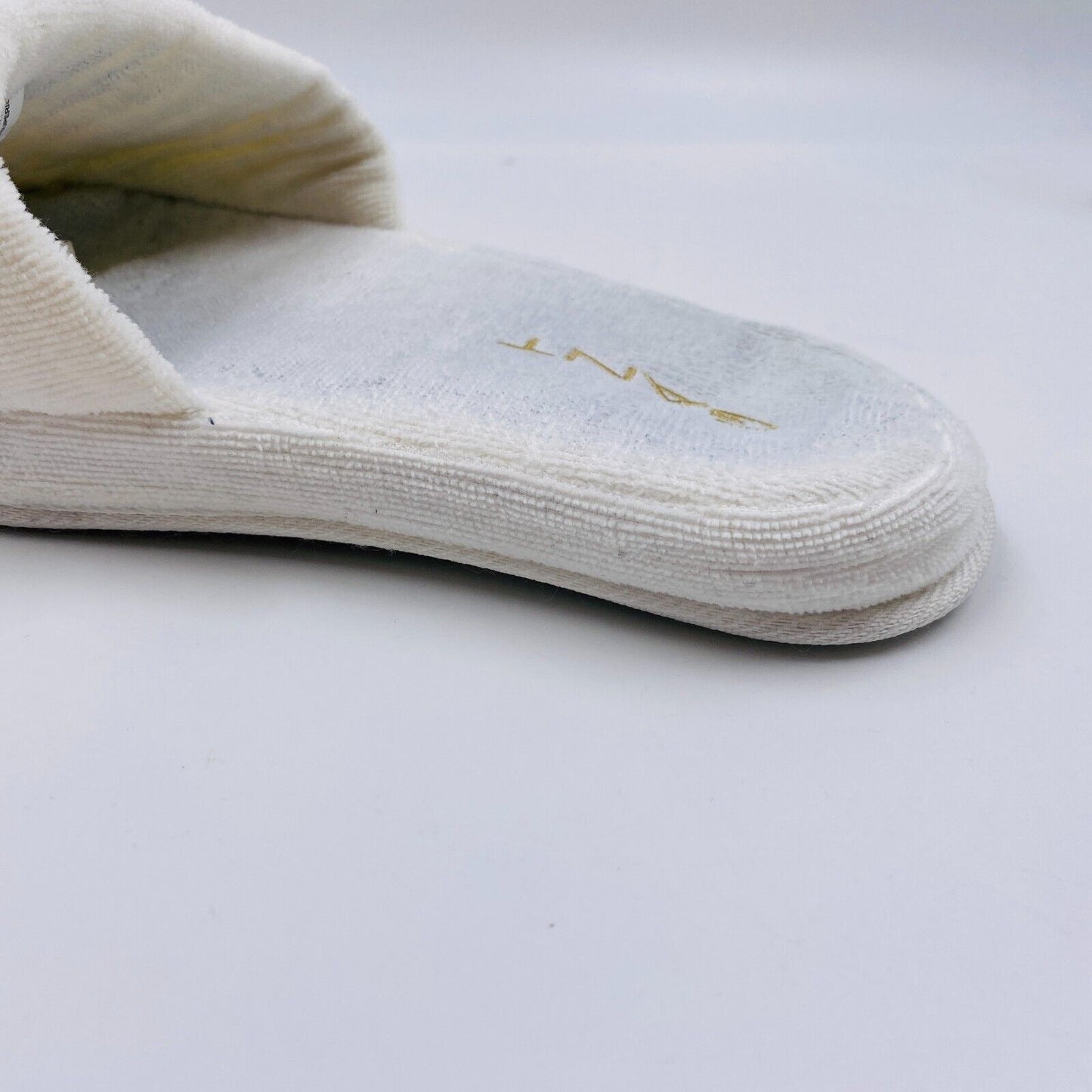 GANT White Unisex Graphic Logo Slip On Home Slippers Size L / XL