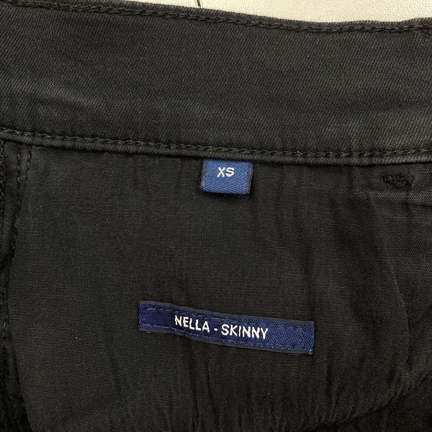 GANT Schwarze NELLA Reisefarbene Röhrenjeans Größe XS