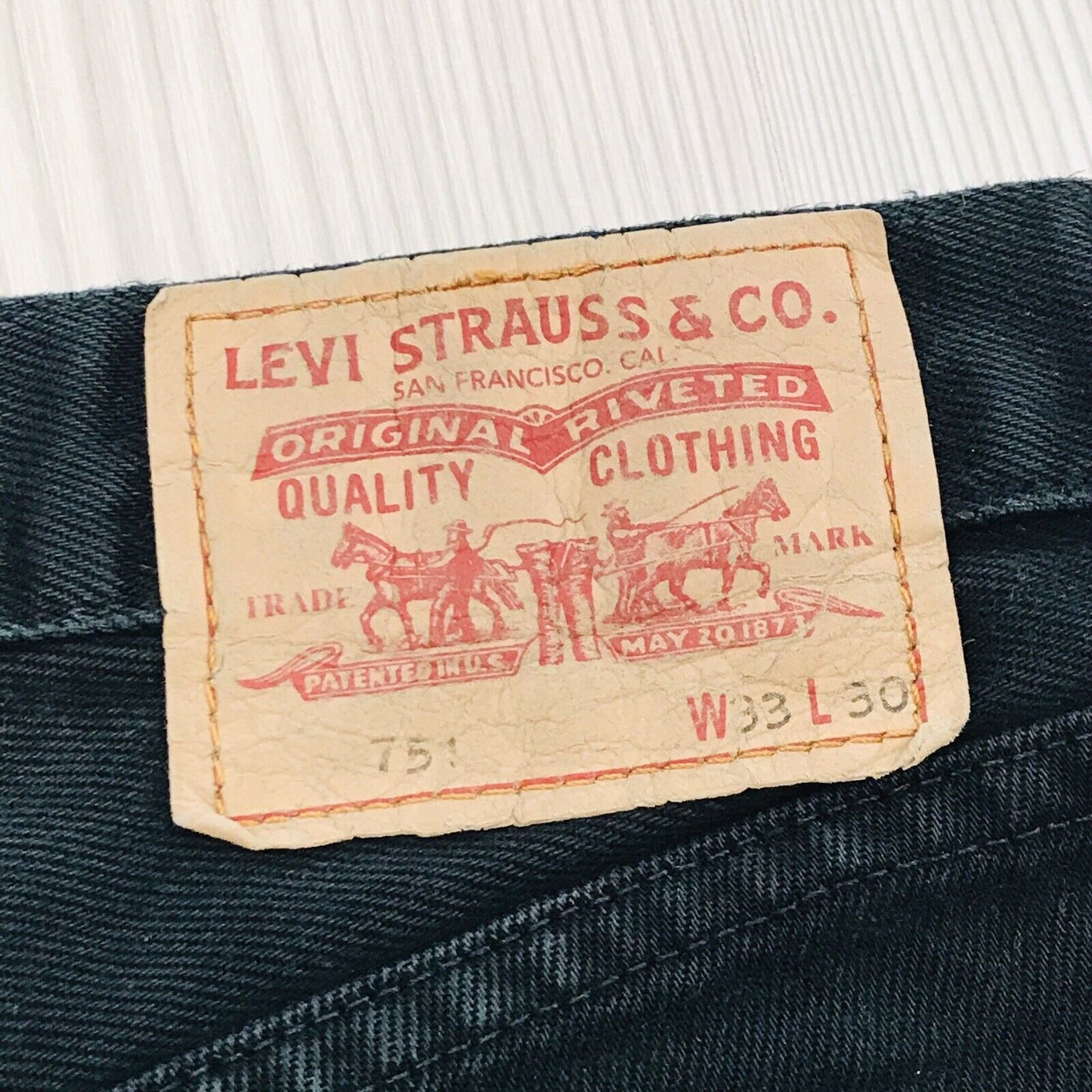 Levis's 751 Black Regular Straight Fit Jeans Size W33 L30