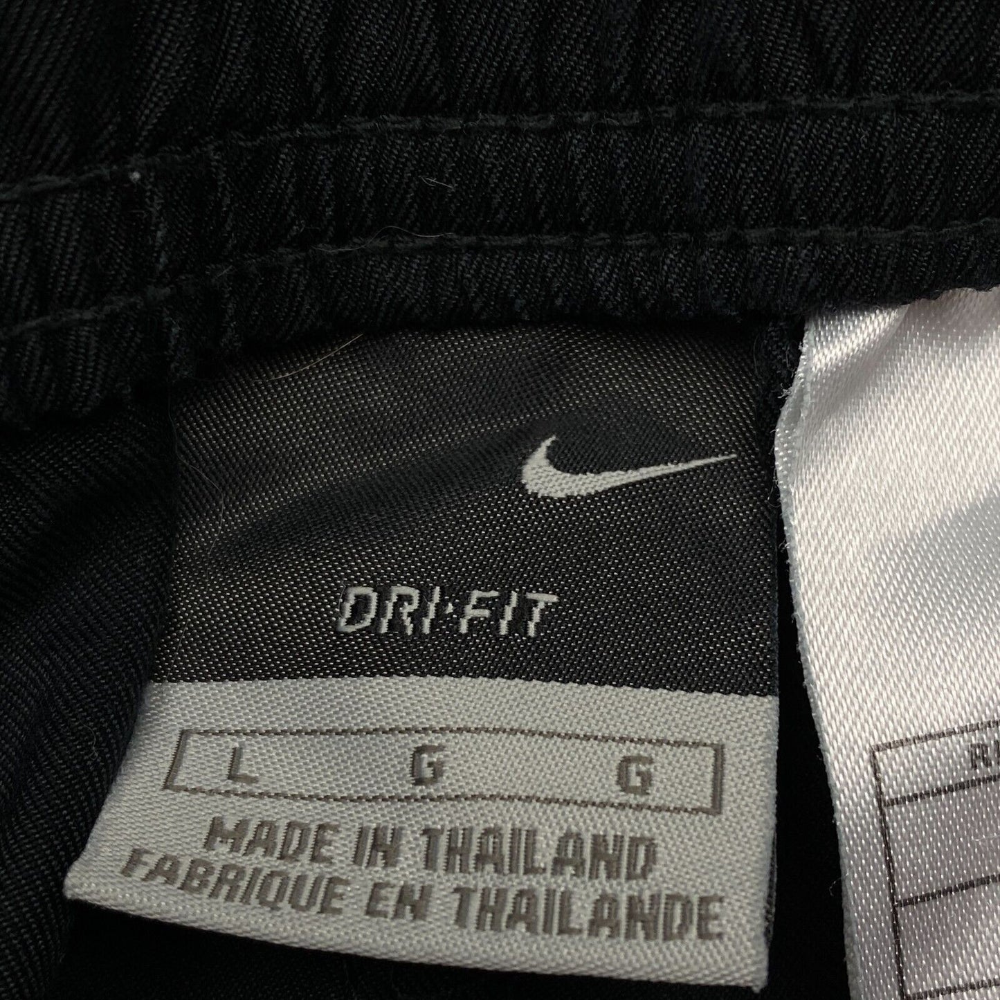 NIKE DRI-FIT Schwarze Activewear-Shorts, Größe L