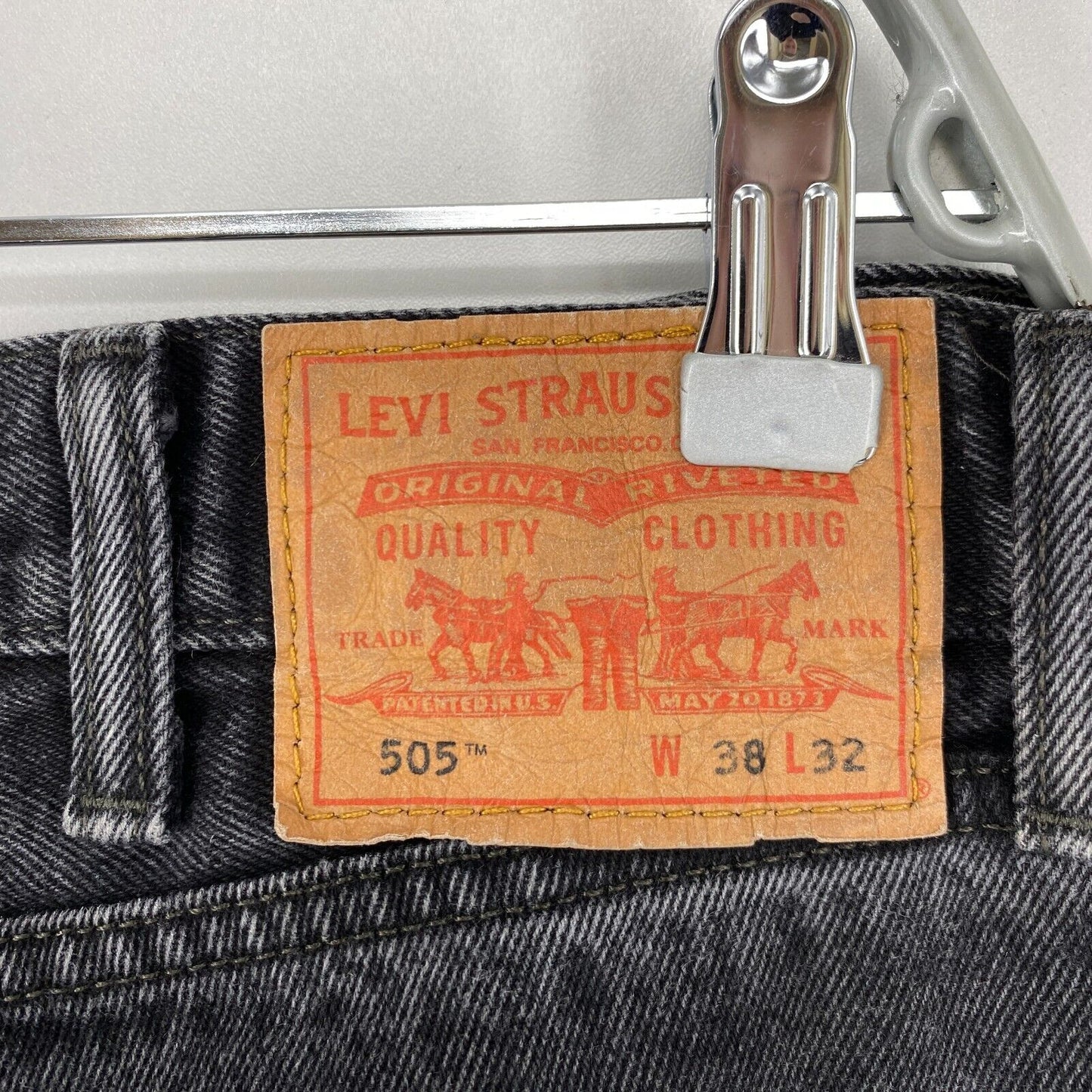 Vintage Levi's 505 Dark Grey Regular Straight Fit Jeans W38 L32