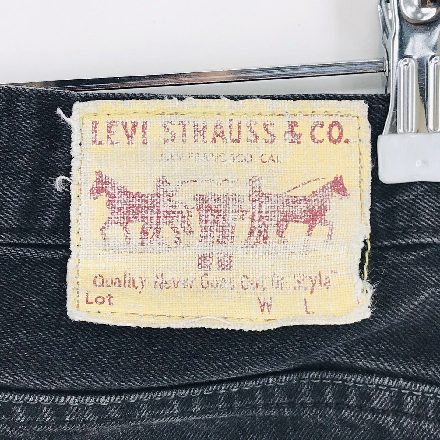 Vintage Levi's 504 Dark Grey Regular Straight Fit Jeans Size W32 L32