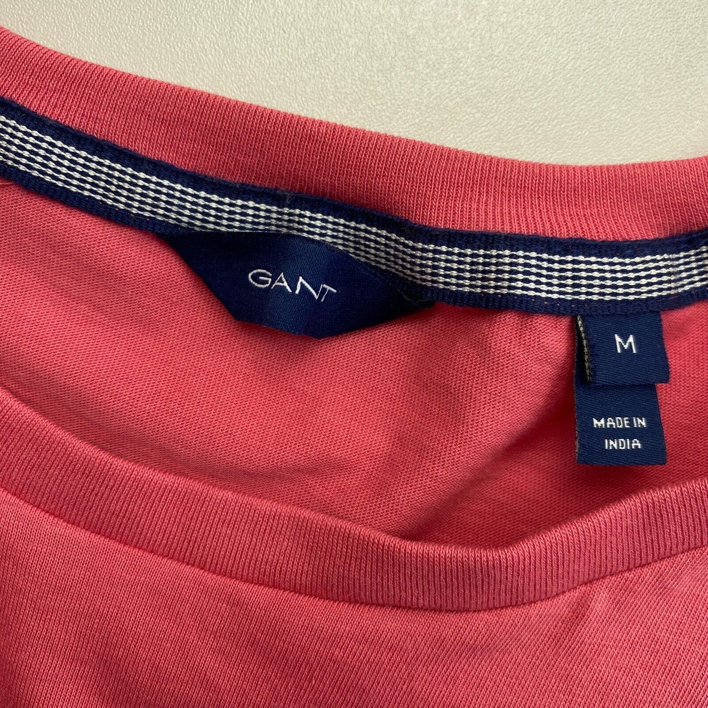 GANT Pink Lock Up T-Shirt mit Rundhalsausschnitt, Größe M