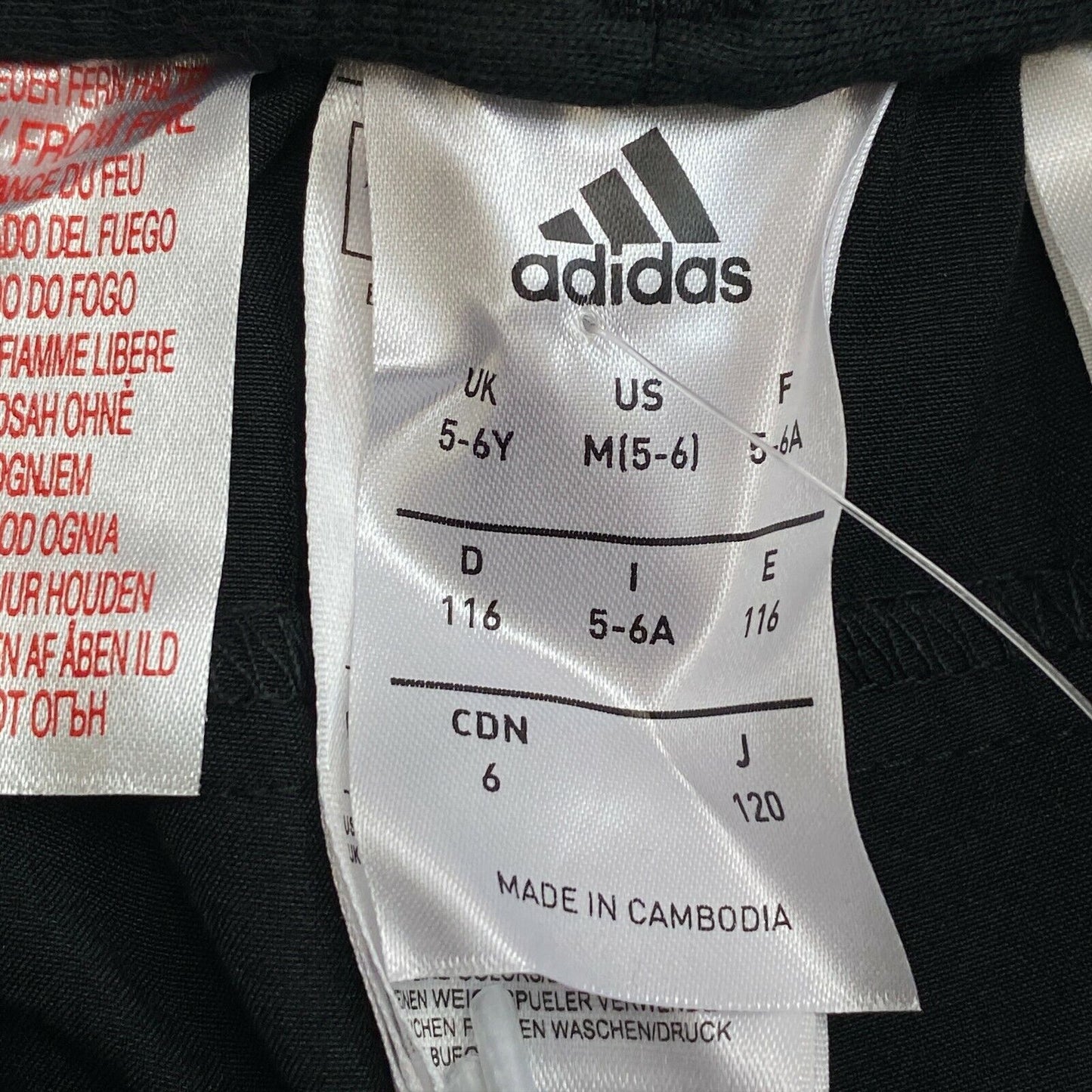 Adidas Jungen Schwarze 3-Streifen Lange Sportshorts Größe 5–6 Jahre