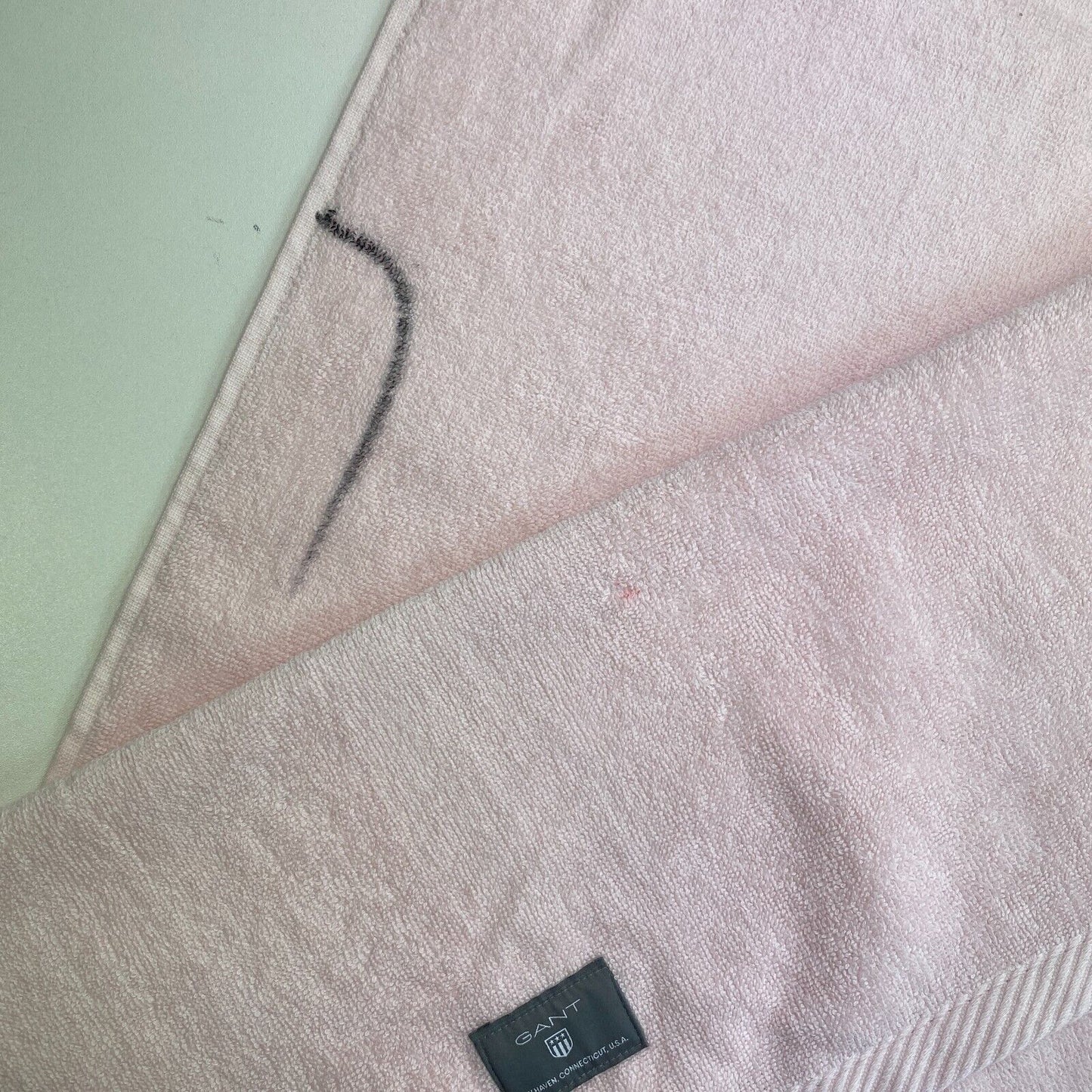 GANT Pink Solid Bath Towel Size 70 x 140 cm