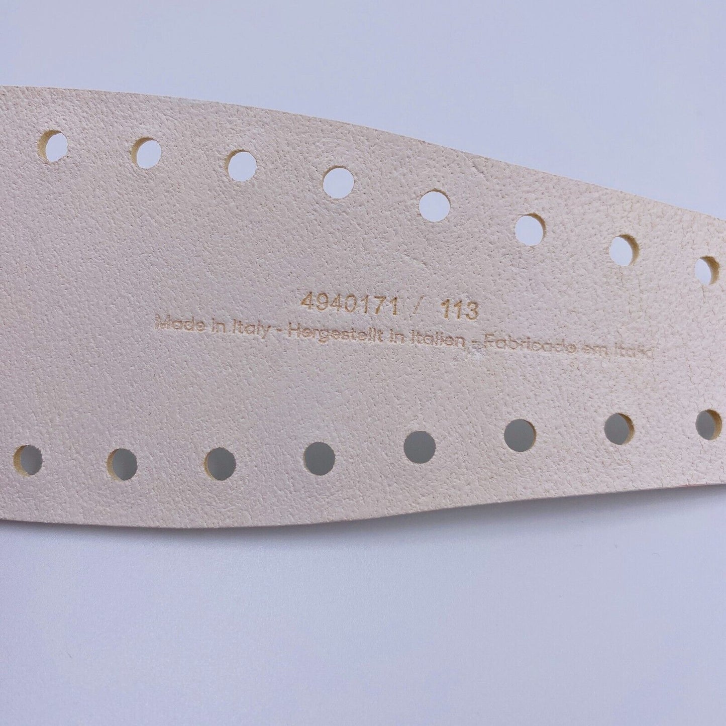 GANT Ladies White 100% Leather Perforated Waist Belt Size 70 cm 28 in.