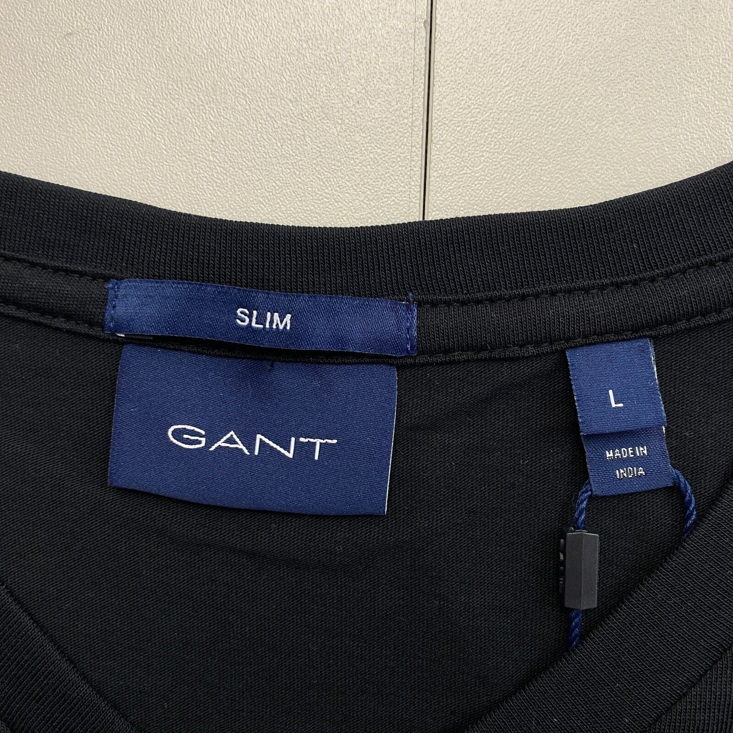 GANT Men Black Original Slim Fit V Neck Short Sleeves T Shirt Size L