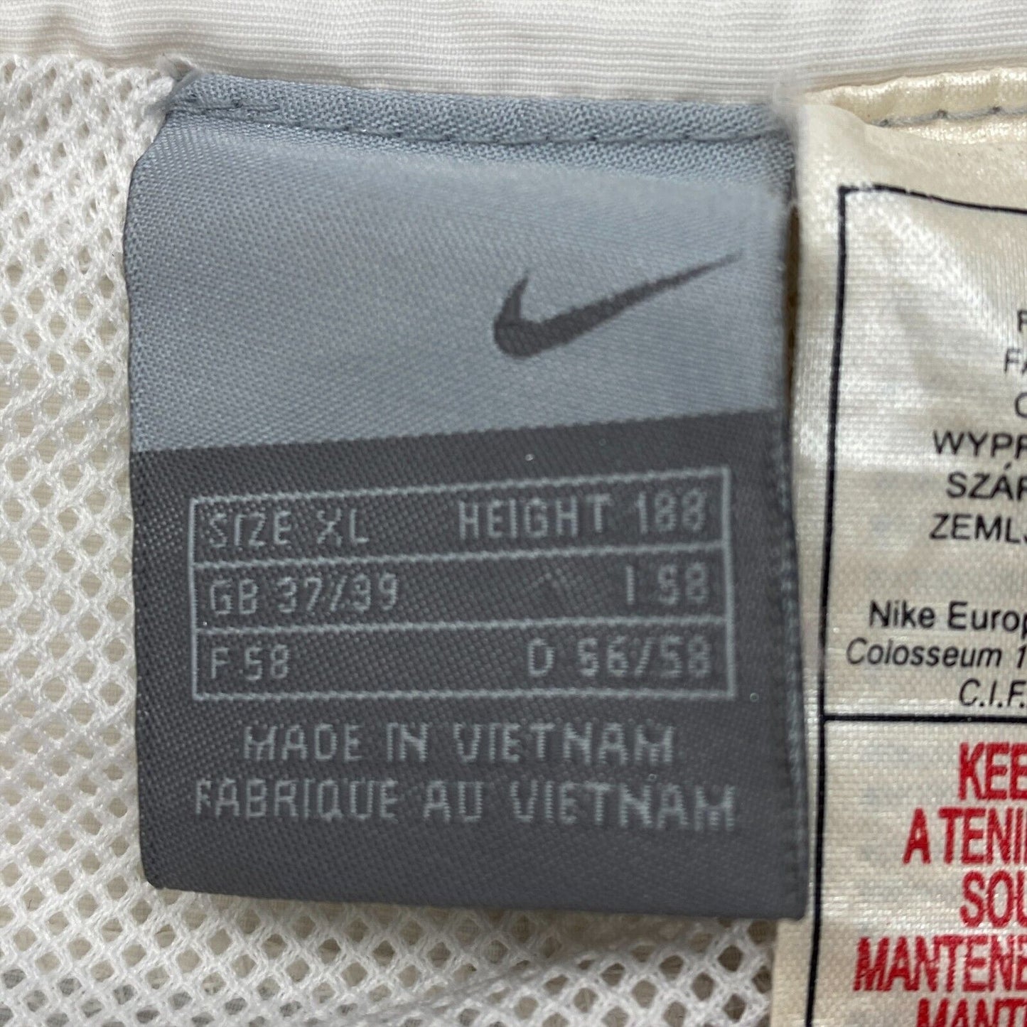 NIKE Activewear-Shorts, weiß, Größe XL