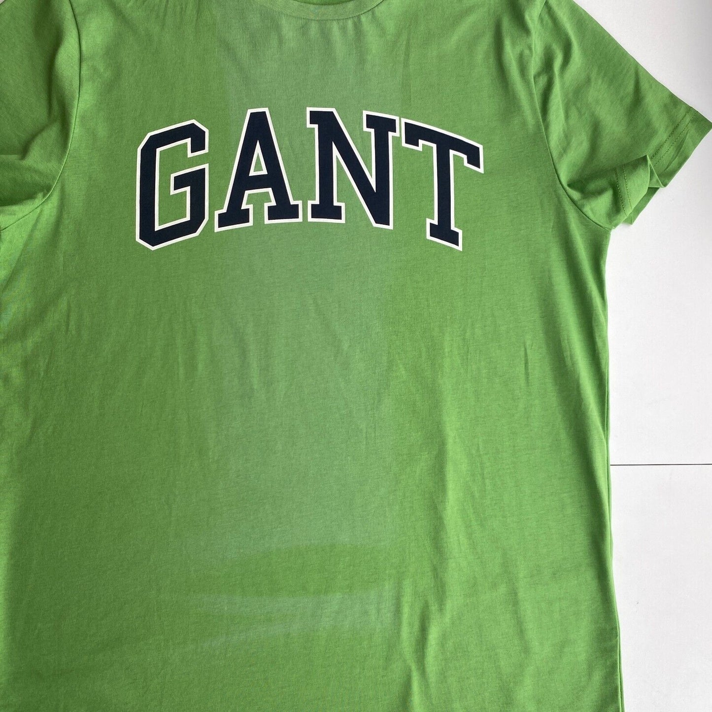 GANT T-Shirt mit Rundhalsausschnitt und Bogenumriss, Grün, Größe S