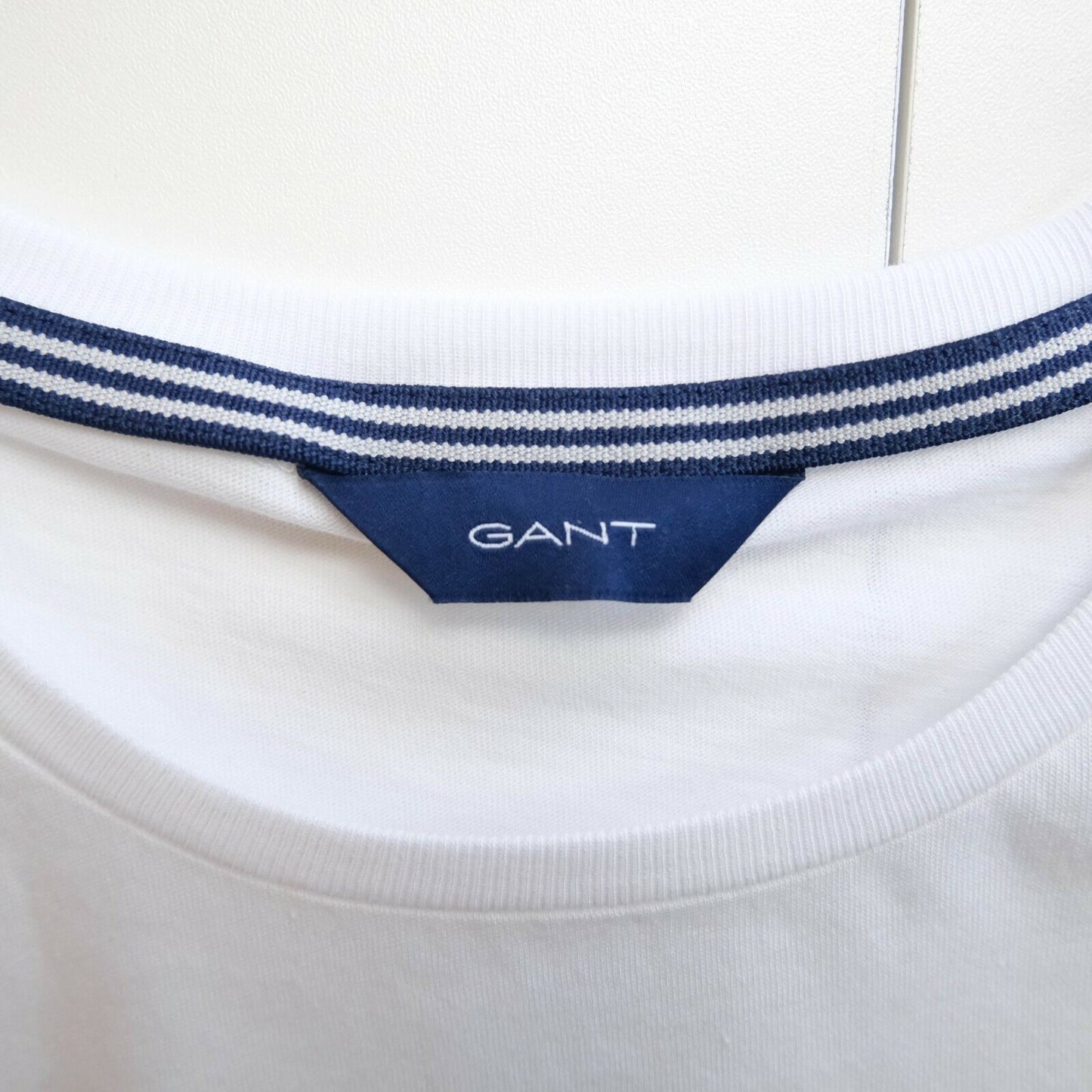 GANT White Big Logo Crew Neck T Shirt Size XS M