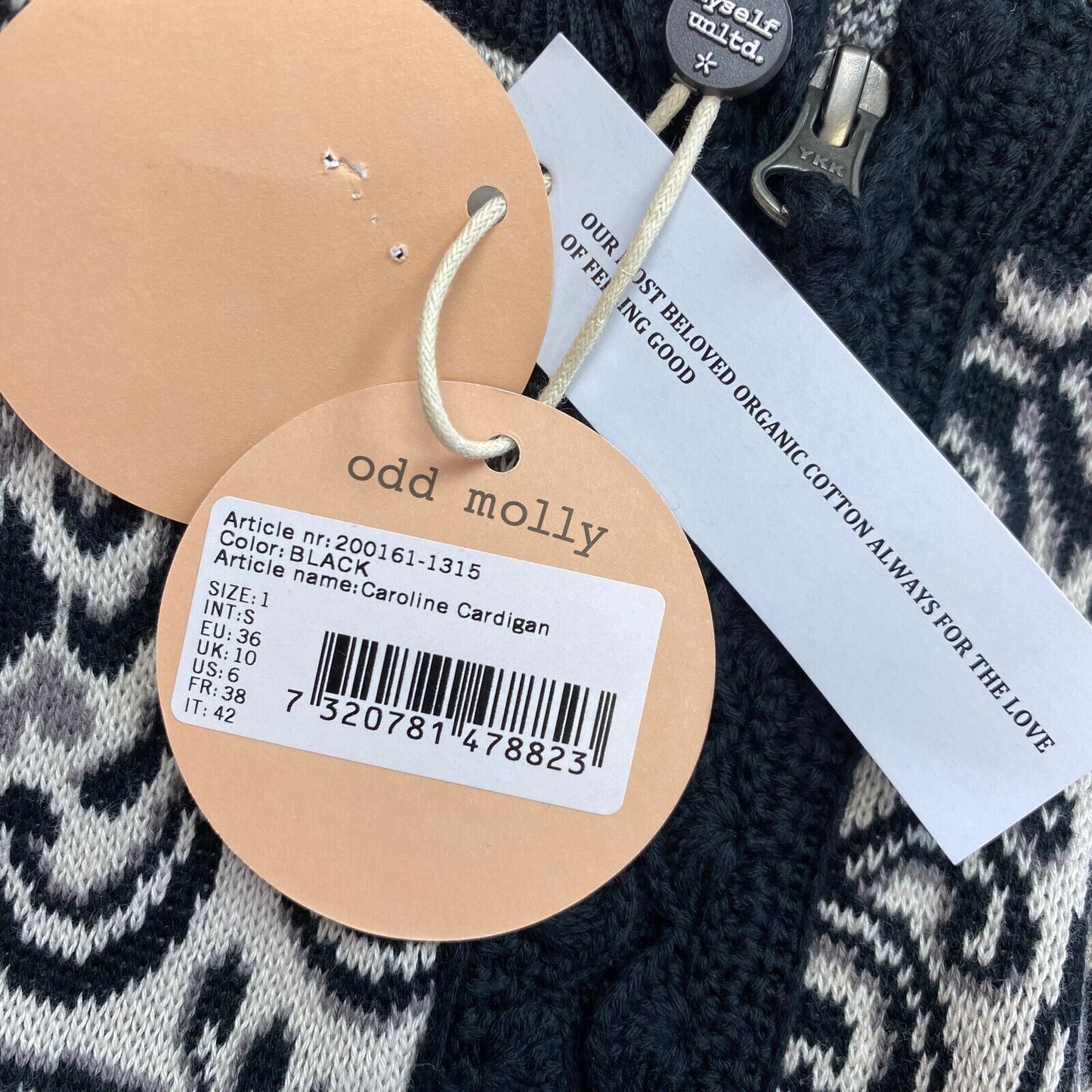 ODD MOLLY – Schwarzer Cardigan „Caroline“ mit durchgehendem Reißverschluss, Größe 1/S