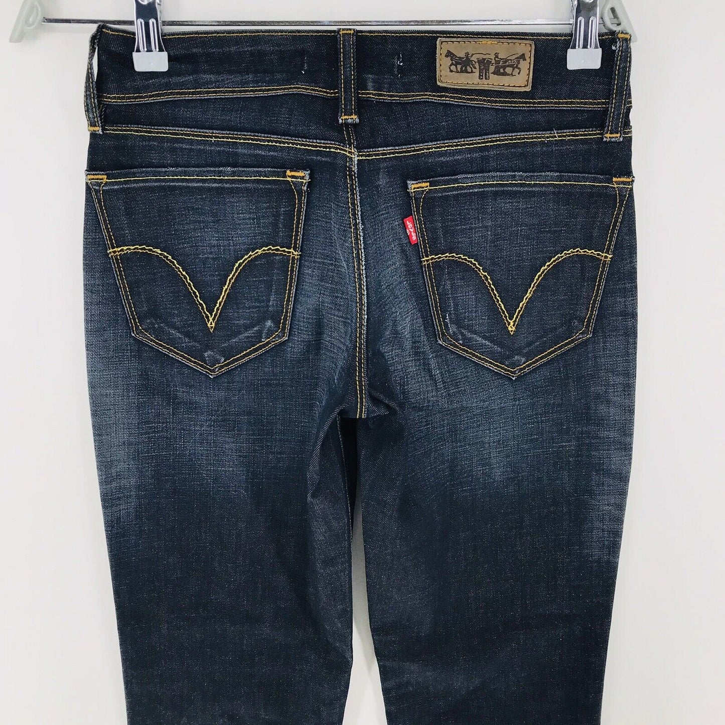 Vintage Levi's 470 Women Dark Blue Regular Straight Fit Jeans Size W27 L32