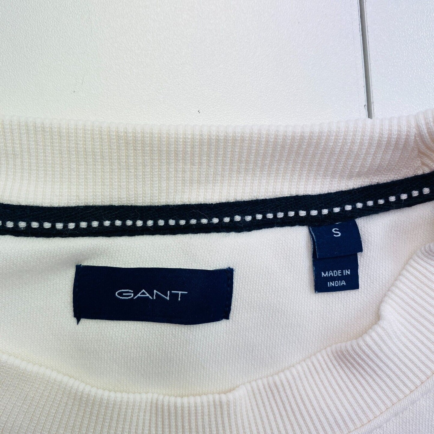 GANT Women White Logo Crew Neck Jumper Sweater Size S