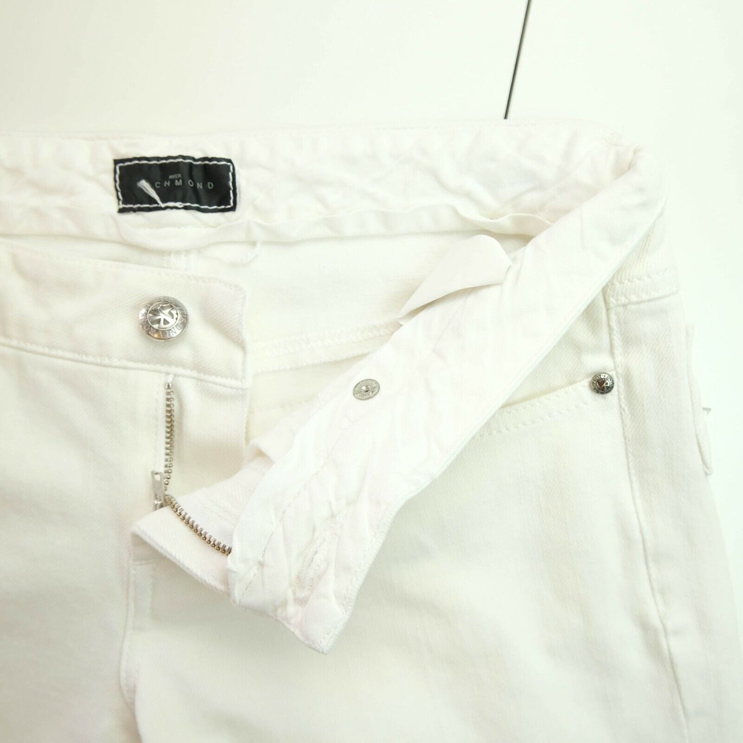 John RICHMOND White Tapered Jeans Size 28