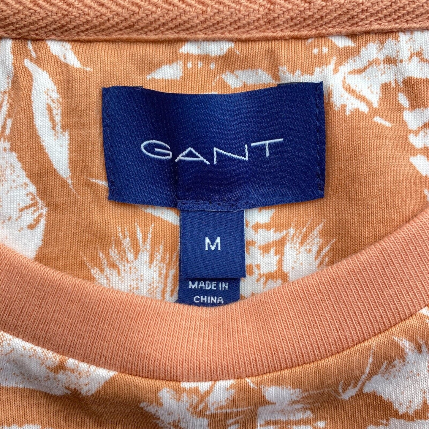 GANT Pink Riviera View Crew Neck T-Shirt Size M