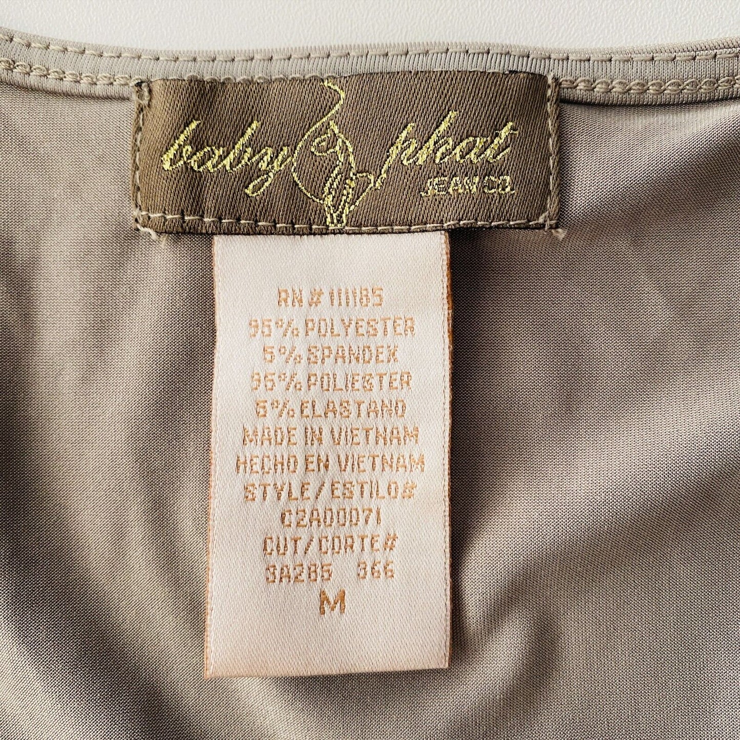 BABY PHAT Graue Pailletten-Bluse mit Wasserfallausschnitt, ärmellos, Größe M