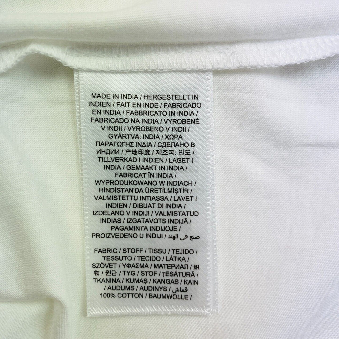 GANT White MD. Crew Neck T Shirt Size M