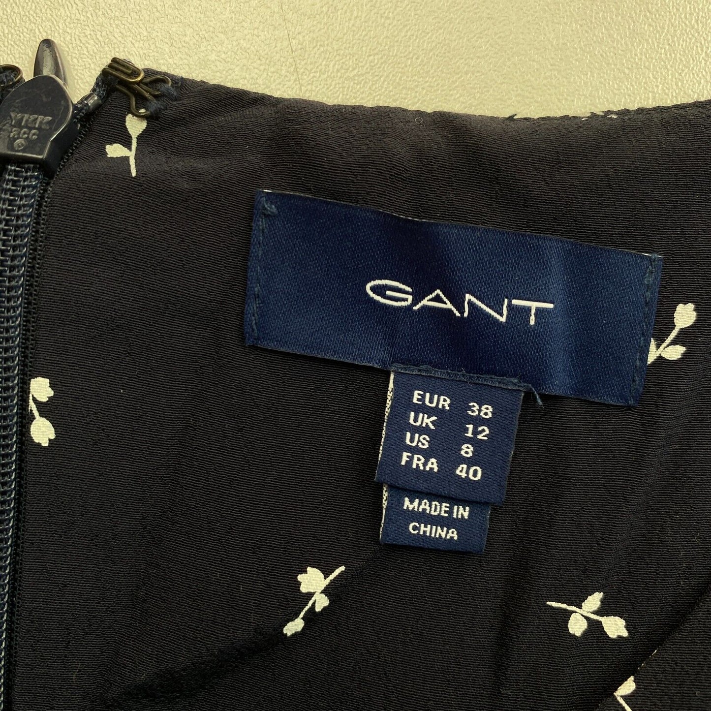 GANT Marineblaues Kleid mit Mini-Blumendruck und kurzen Ärmeln, Größe EU 38 UK 12 US 8