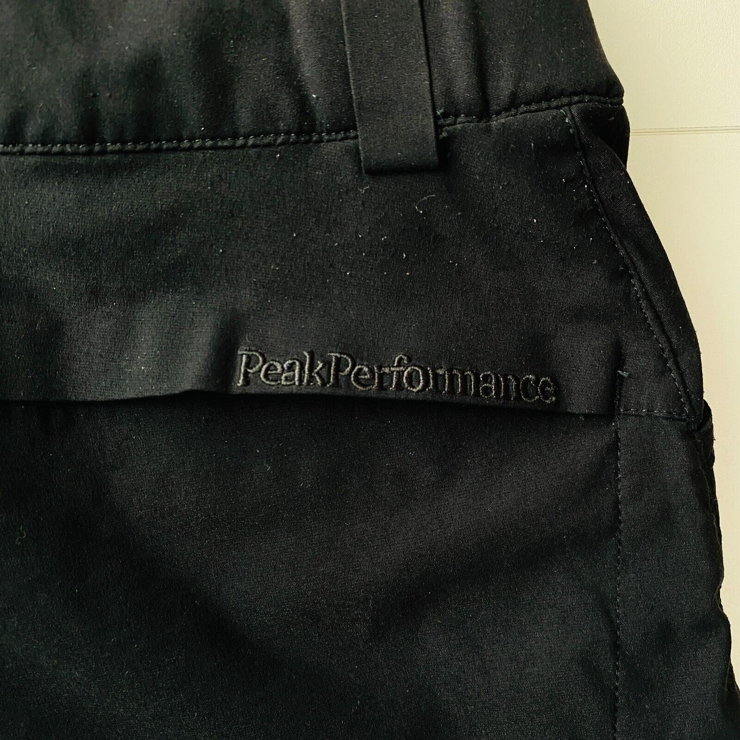 Peak Performance Women Black Regular Fit Hiking Trousers Size S W27