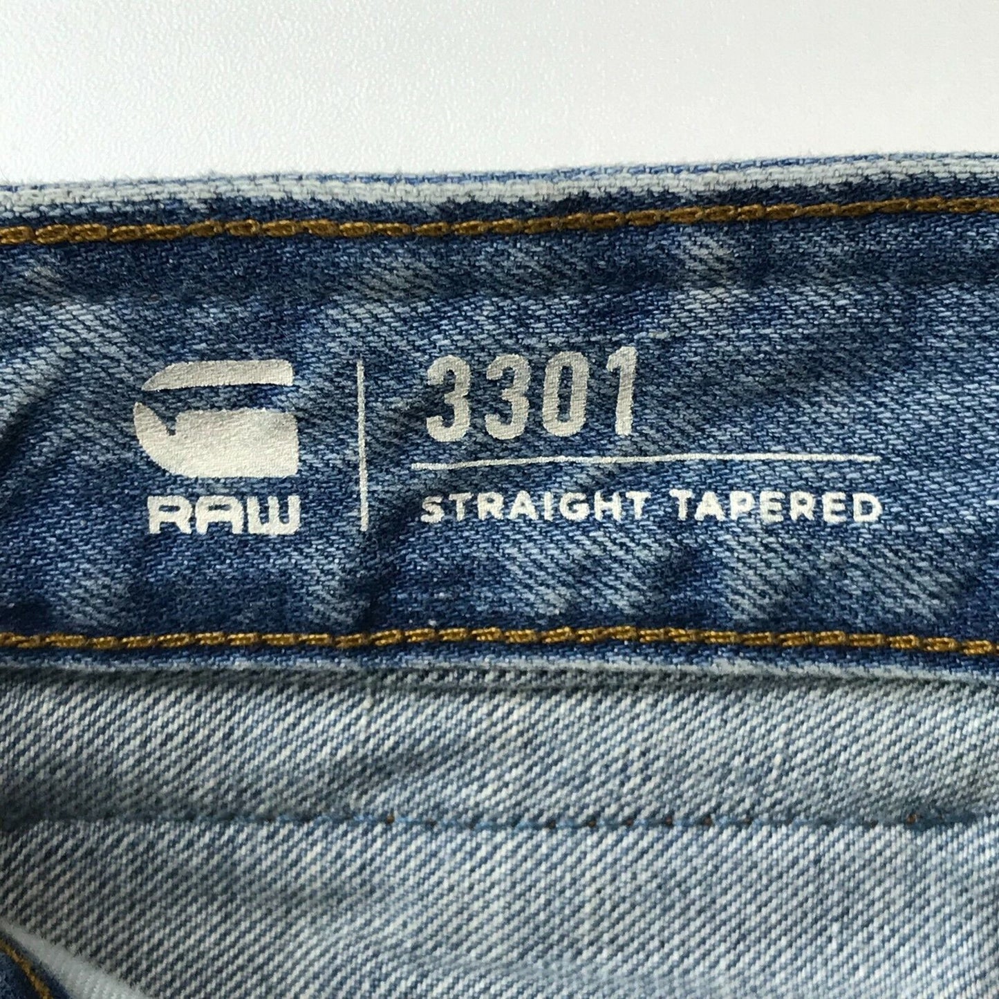 G-STAR RAW 3301 Jeans mit geradem Tapered Fit, Blau, W32 L32