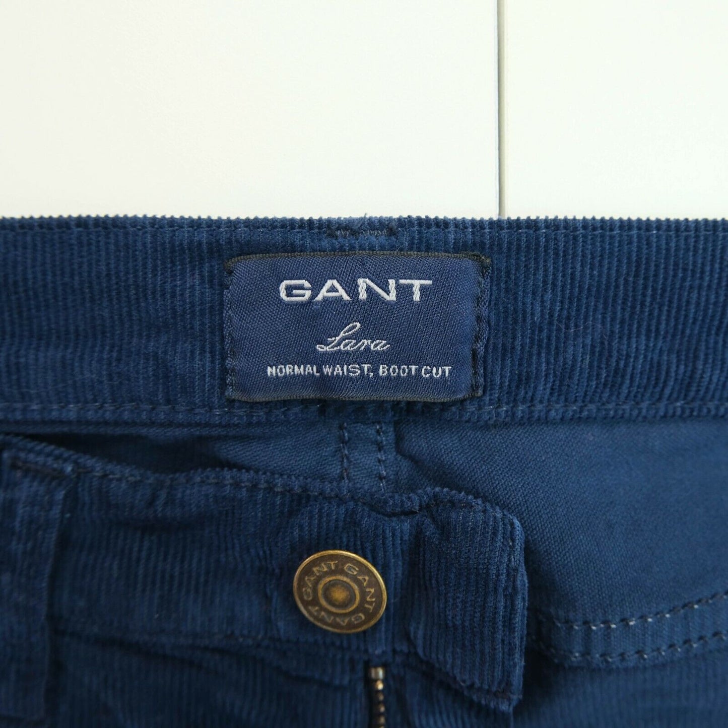 GANT Navy Blue Boot Cut Stretch Velvet Jeans Size W27 L32