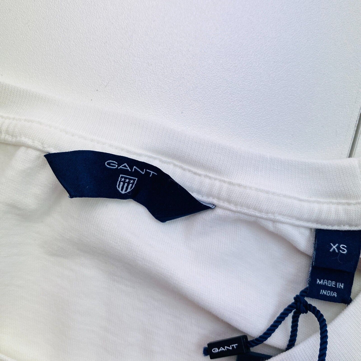 GANT White Arch Logo Long Sleeves Crew Neck T Shirt Size XS