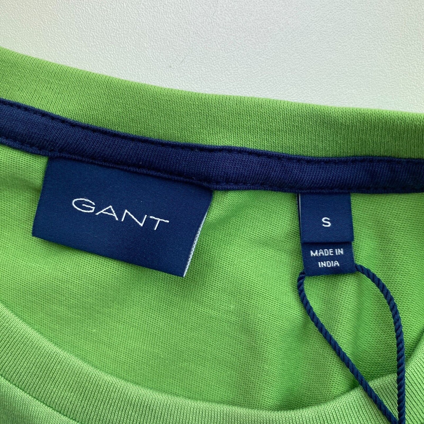 GANT T-Shirt mit Rundhalsausschnitt und Bogenumriss, Grün, Größe S