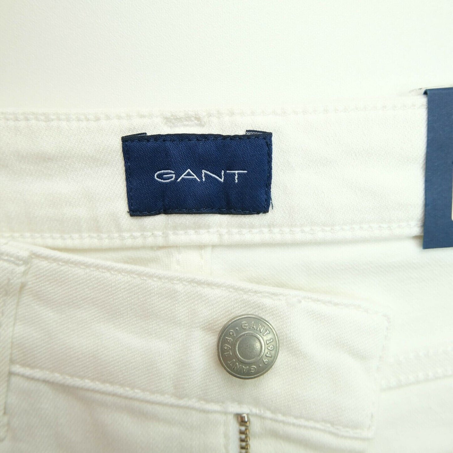 GANT Women White Slim Tapered Fit Jeans Size W27 L32