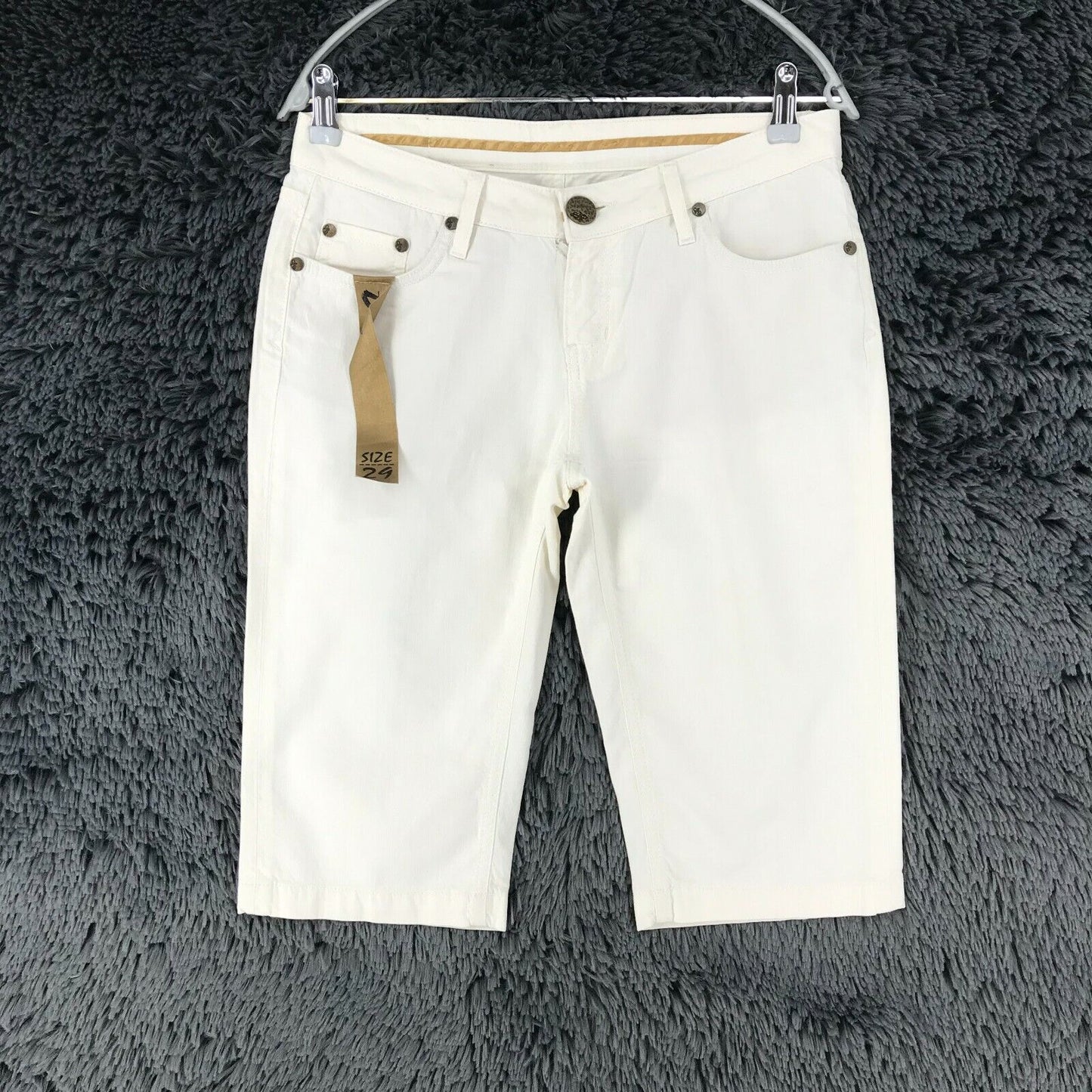 Seven7 Women White Regular Fit Denim Shorts Size W29