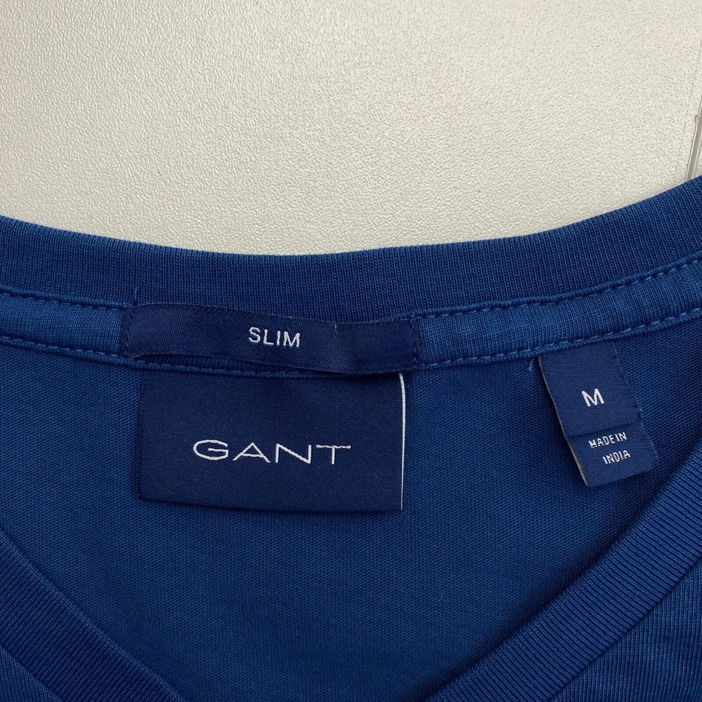 GANT Men Dark Blue Slim Fit Original V Neck Short Sleeve T Shirt Size M