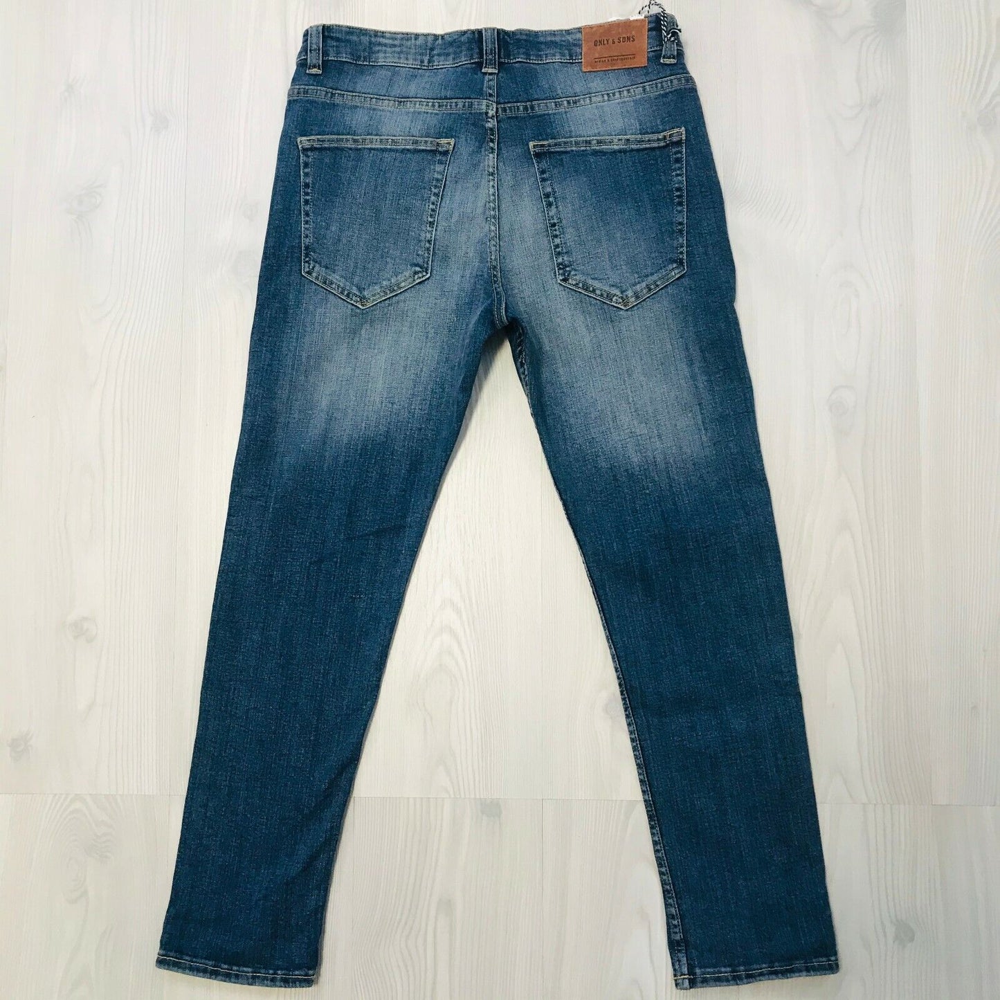 ONLY & SONS Men‘s CARROT Fit Slim Fit Blue Ripped Jeans Size W31 L30