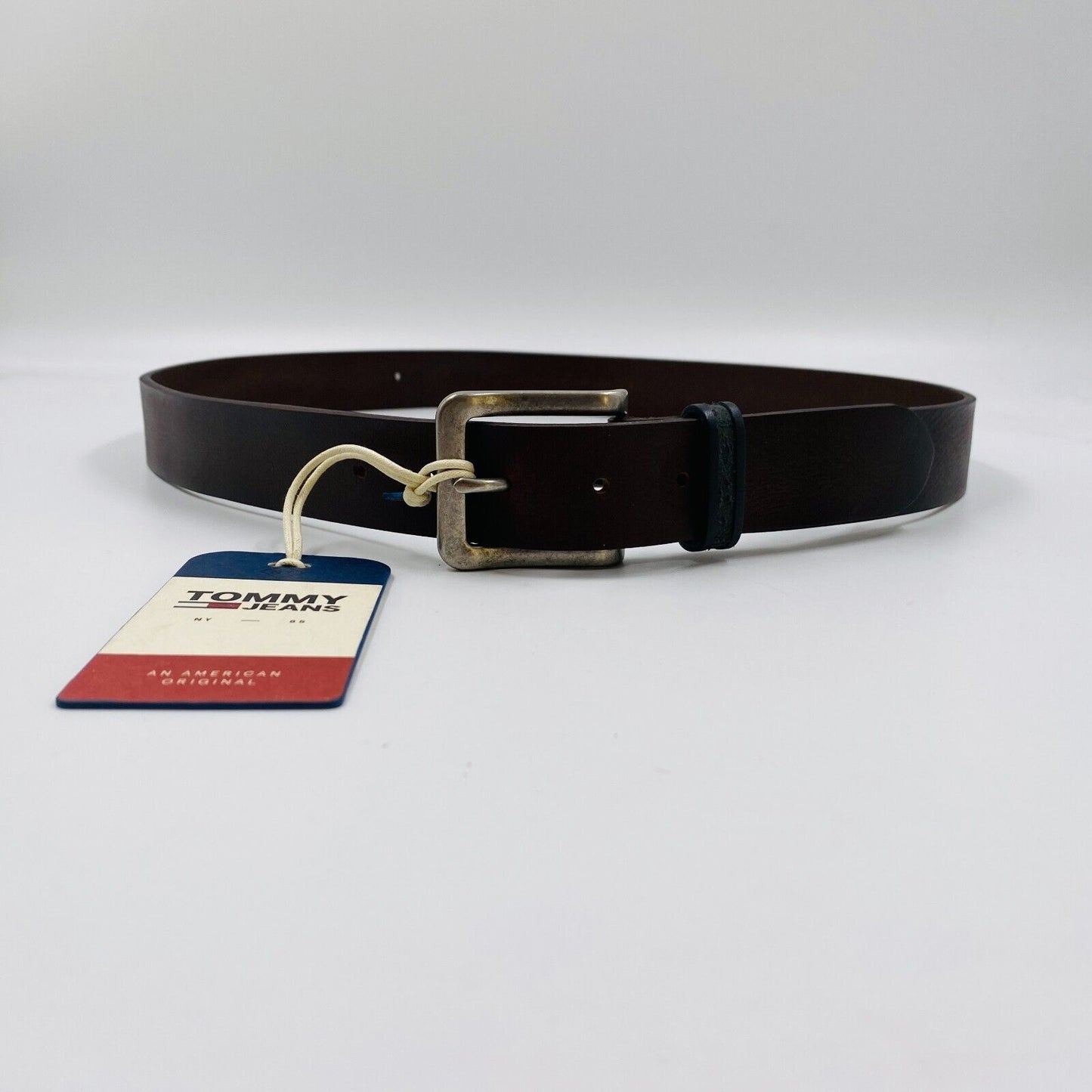 Tommy Jeans Mens Dark Brown Classic Leather Belt Size 100 cm. 40 In.