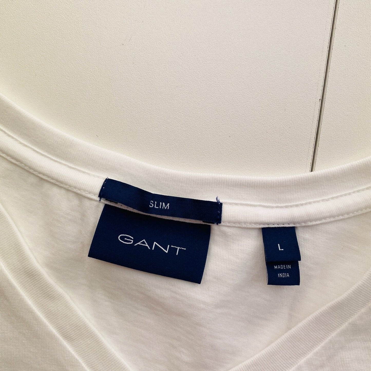 GANT Men White Original Slim Fit V Neck Short Sleeve T-Shirt Size L